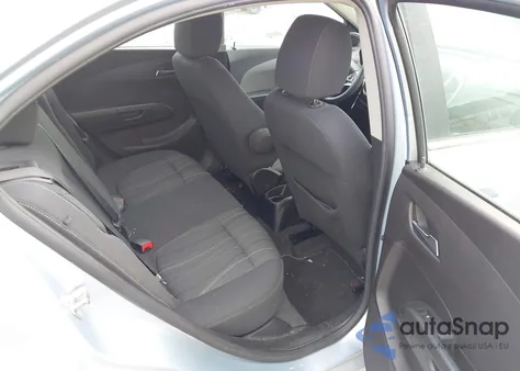 2017 Chevrolet Sonic Lt Auto z USA, uszkodzony, nr VIN 1G1JD5SG4H4127928